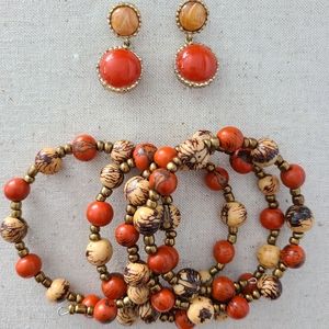 Earnings and Bracelet set